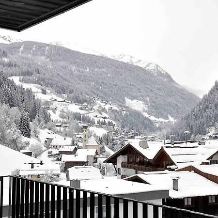 Stilvolles, Lichtdurchflutetes Luxus-appartement In Der Residenz Silvretta - Inklusive Silvretta Card Premium Lägenhet See
