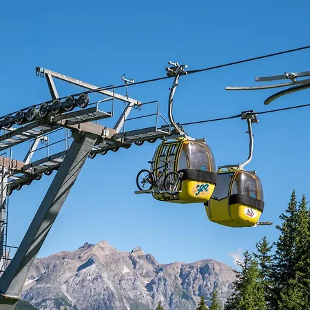 Stilvolle Luxuswohnung In Der Residenz Silvretta Lägenhet *