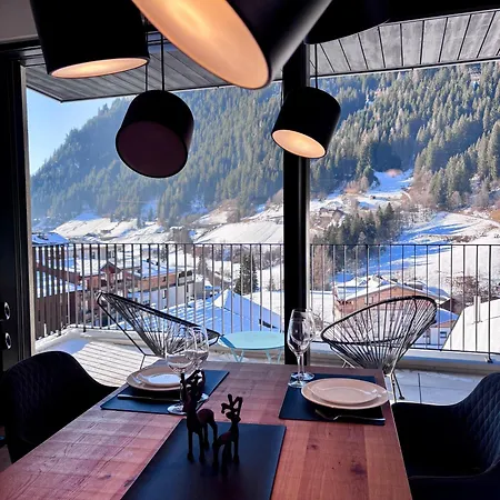 Stilvolle Luxuswohnung In Der Residenz Silvretta