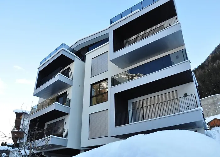 Stilvolle Luxuswohnung In Der Residenz Silvretta *