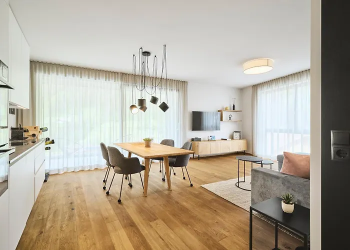 Stilvolle Luxuswohnung In Der Residenz Silvretta See