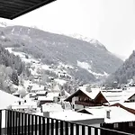 Stilvolle Luxuswohnung In Der Residenz Silvretta Apartamento See